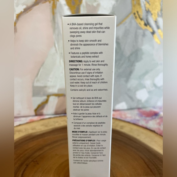 SALE -IMAGE CLEAR CELL salicylic gel cleanser- NEVER OPED - Picture 5 of 10